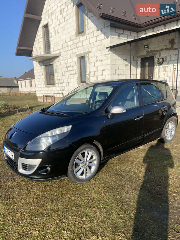 Минивэн Renault Scenic 2010 в Жовкве