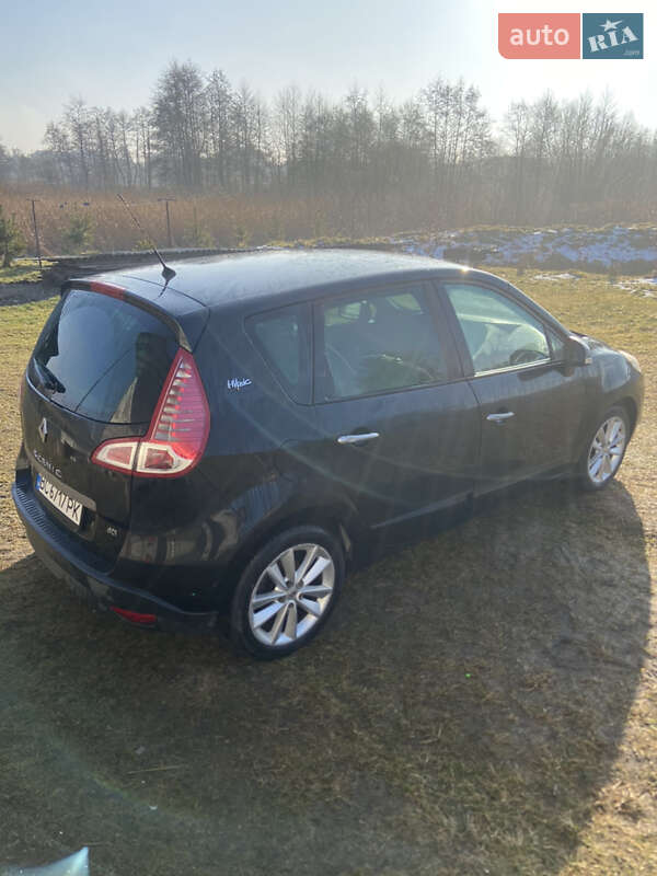 Минивэн Renault Scenic 2010 в Жовкве