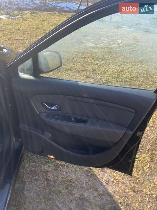 Минивэн Renault Scenic 2010 в Жовкве