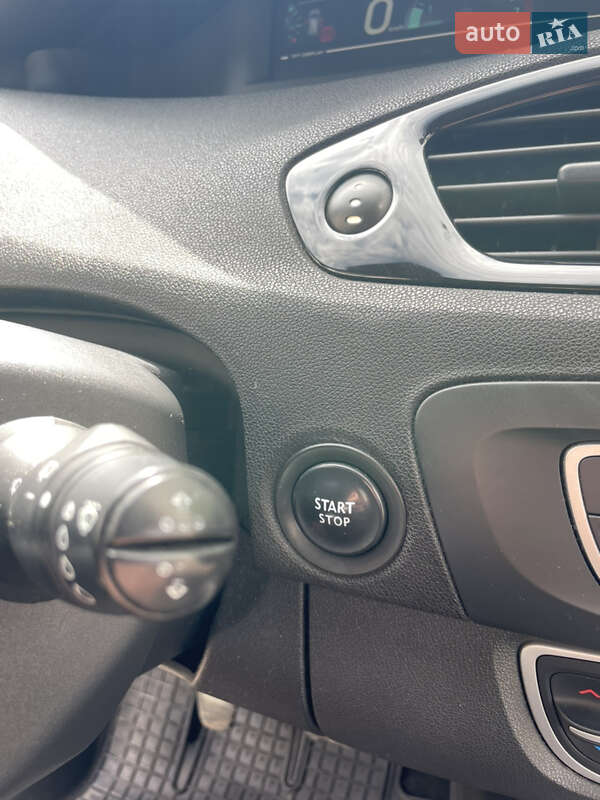 Минивэн Renault Scenic 2011 в Харькове
