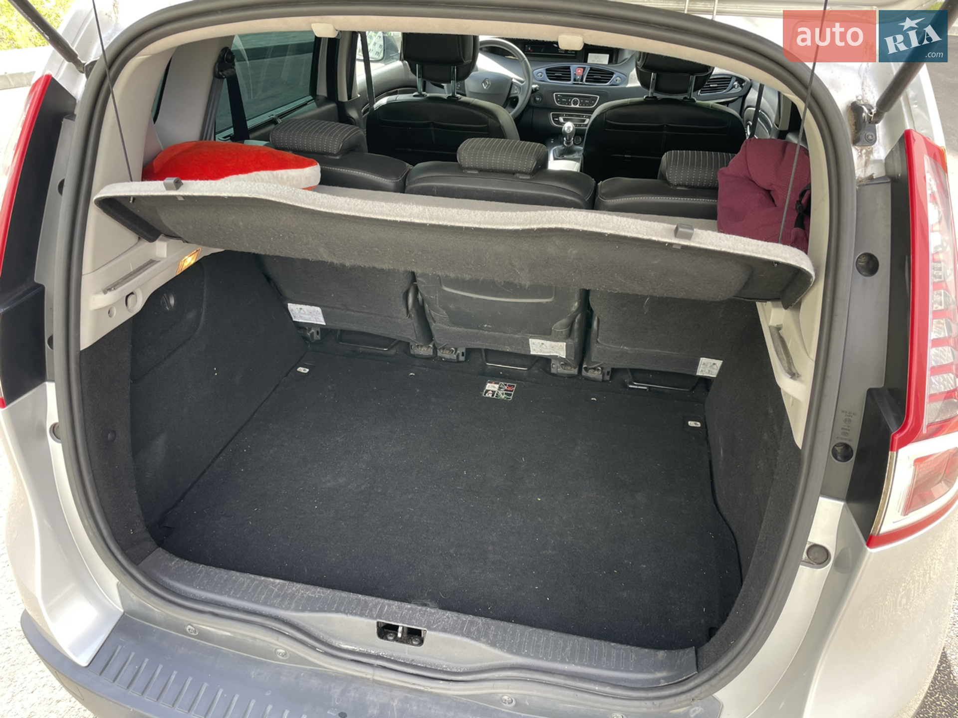 2011 Renault Scenic - мініатюра 21