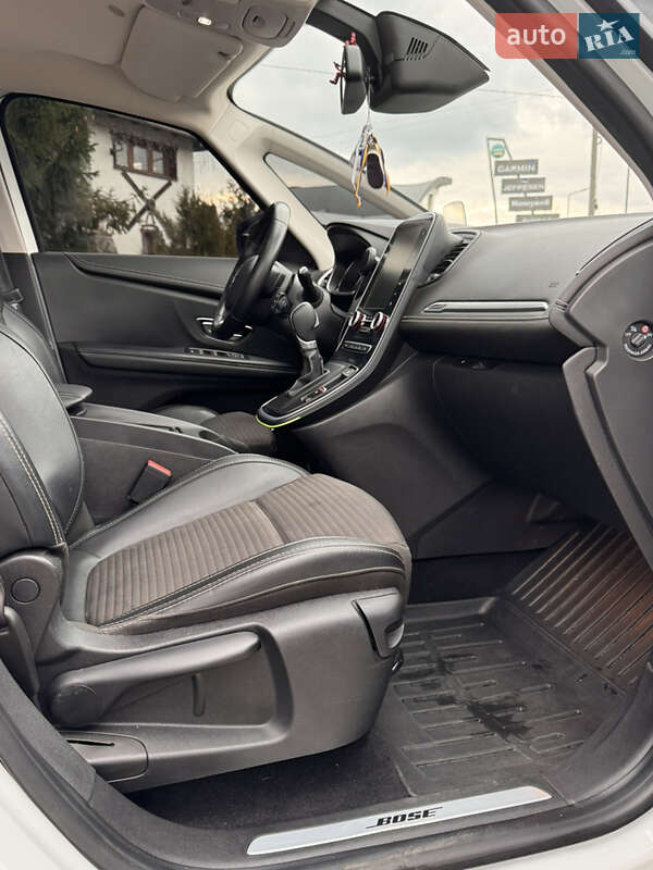 Минивэн Renault Scenic 2017 в Киеве
