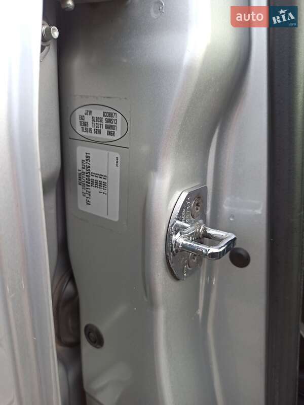 Минивэн Renault Scenic 2011 в Мироновке