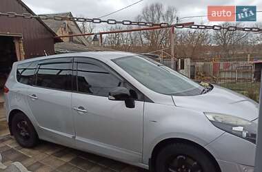 Мінівен Renault Scenic 2011 в 