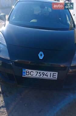 Мінівен Renault Scenic 2012 в Новояворівську