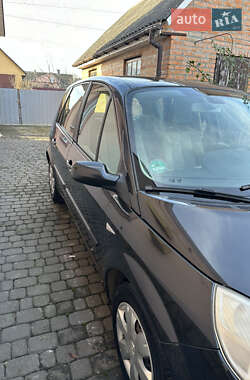 Минивэн Renault Scenic 2006 в 