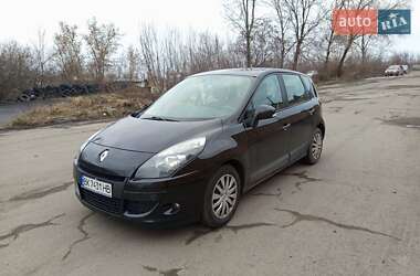 Мінівен Renault Scenic 2010 в Рівному