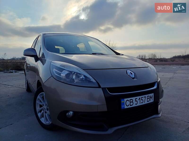 Мінівен Renault Scenic 2012 в Ніжині