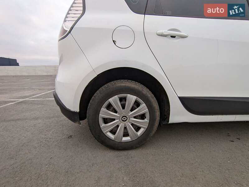 Минивэн Renault Scenic 2012 в Львове