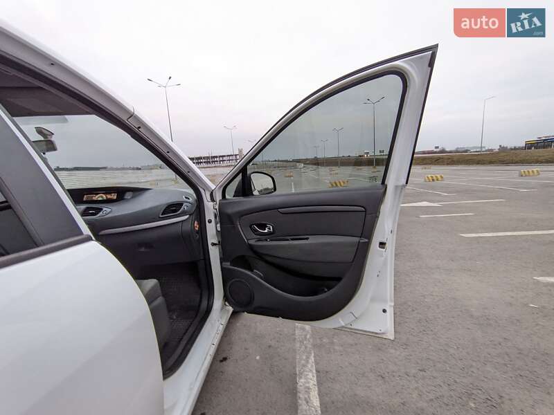 Минивэн Renault Scenic 2012 в Львове