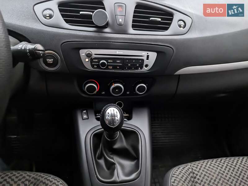 Минивэн Renault Scenic 2012 в Львове