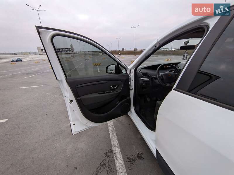 Минивэн Renault Scenic 2012 в Львове