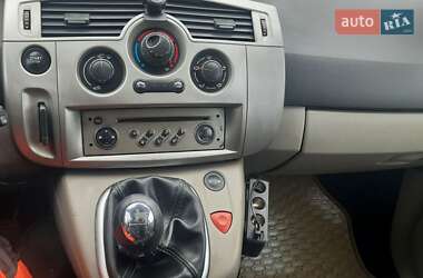 Минивэн Renault Scenic 2006 в Кривом Роге