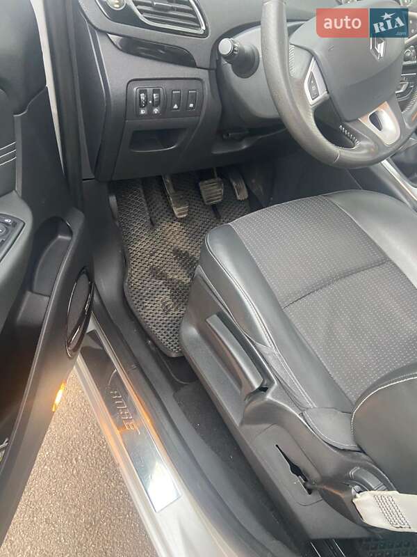 Минивэн Renault Scenic 2011 в Кривом Роге