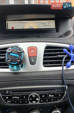 Минивэн Renault Scenic 2010 в 