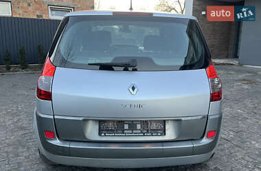 Минивэн Renault Scenic 2009 в 