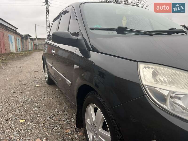 Минивэн Renault Scenic 2006 в Знаменке фото 14 Минивэн Renault Scenic 2006 в Знаменке