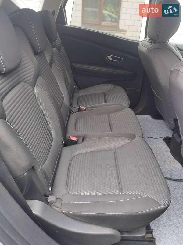 Минивэн Renault Scenic 2017 в Гайвороне