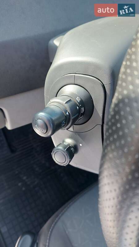 Мінівен Renault Scenic 2008 в Карлівці