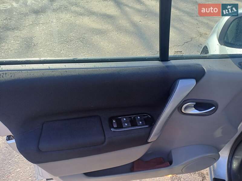 Минивэн Renault Scenic 2007 в Белой Церкви