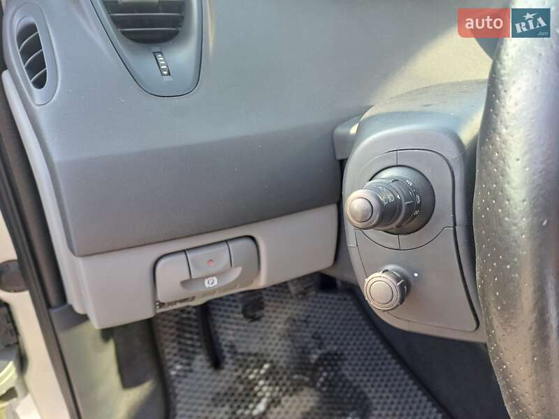 Минивэн Renault Scenic 2007 в Белой Церкви