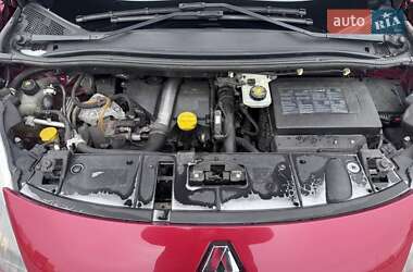 Минивэн Renault Scenic 2010 в 