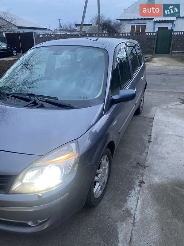 Мінівен Renault Scenic 2008 в Бородянці