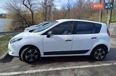 Минивэн Renault Scenic 2010 в Кропивницком