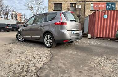 Минивэн Renault Scenic 2012 в Киеве