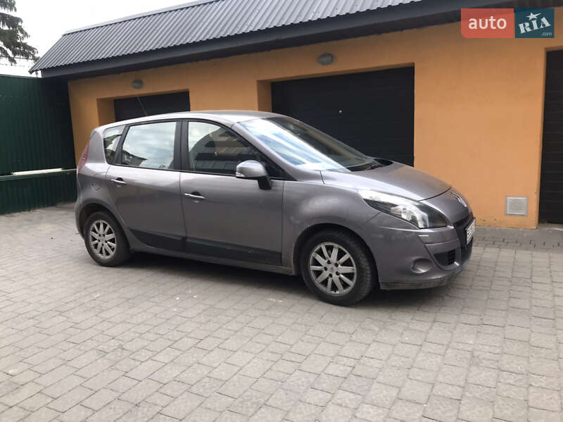 Renault Scenic 2010