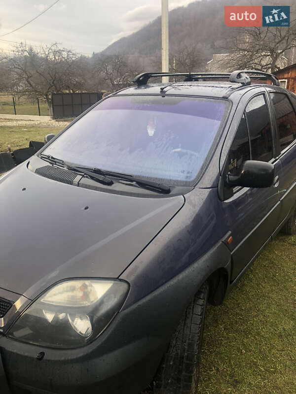 Минивэн Renault Scenic 2000 в Косове