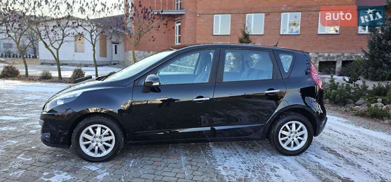 Минивэн Renault Scenic 2011 в Нововолынске