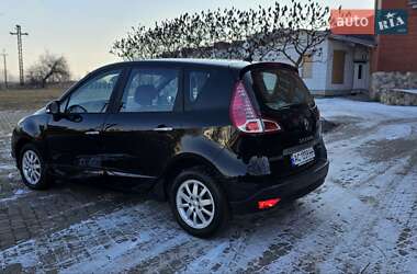 Минивэн Renault Scenic 2011 в 