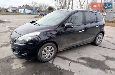 Минивэн Renault Scenic 2011 в Глобине