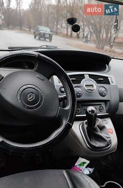 Мінівен Renault Scenic 2005 в Слов'янську