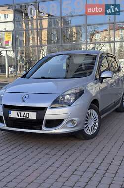 Минивэн Renault Scenic 2010 в Ивано-Франковске