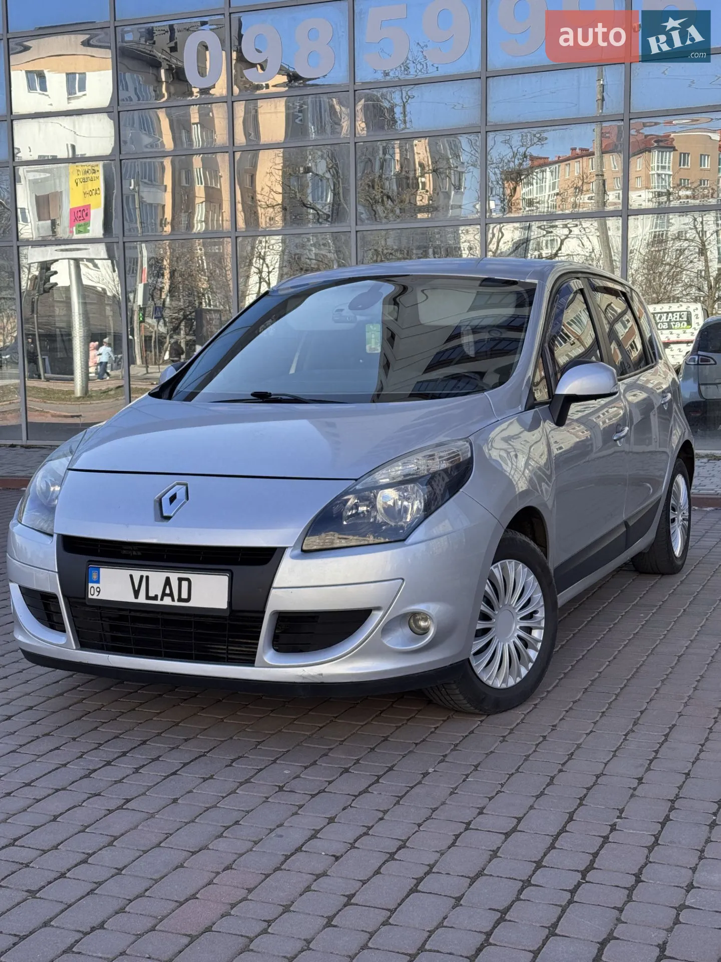 2010 Renault Scenic - фото 1