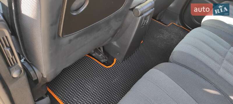 Мінівен Renault Scenic 2013 в Дніпрі