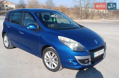 Мінівен Renault Scenic 2011 в Рогатині