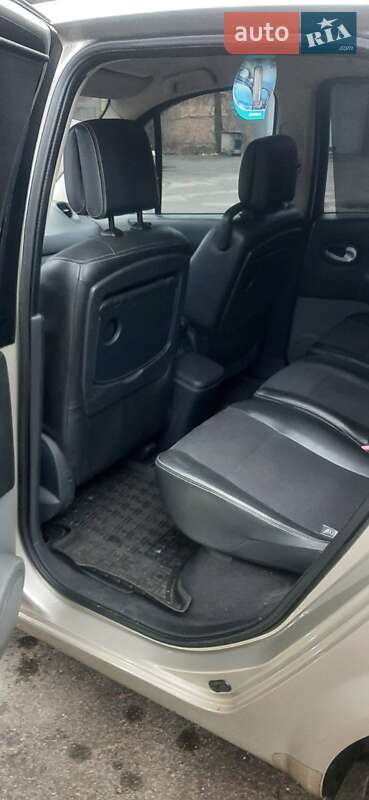 Минивэн Renault Scenic 2007 в Киеве