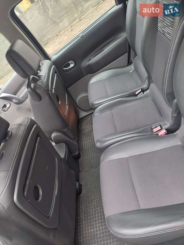 Минивэн Renault Scenic 2005 в Лубнах фото 10 Минивэн Renault Scenic 2005 в Лубнах