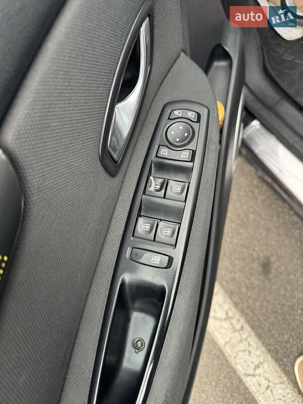 Минивэн Renault Scenic 2010 в Киеве фото 12 Минивэн Renault Scenic 2010 в Киеве