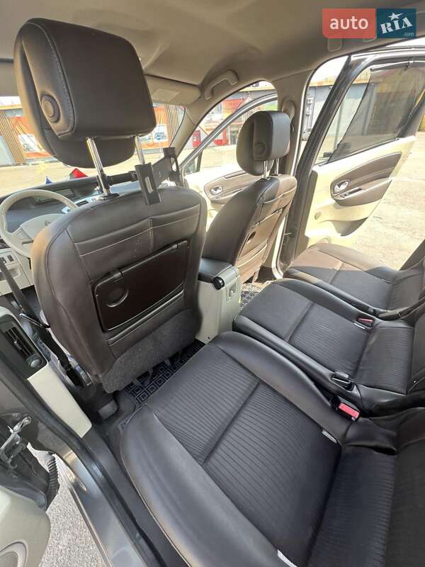 Минивэн Renault Scenic 2009 в Вишневом