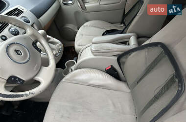 Минивэн Renault Scenic 2006 в 