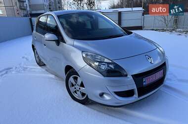 Минивэн Renault Scenic 2011 в Яготине