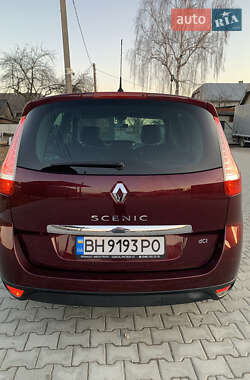 Минивэн Renault Scenic 2015 в Калуше