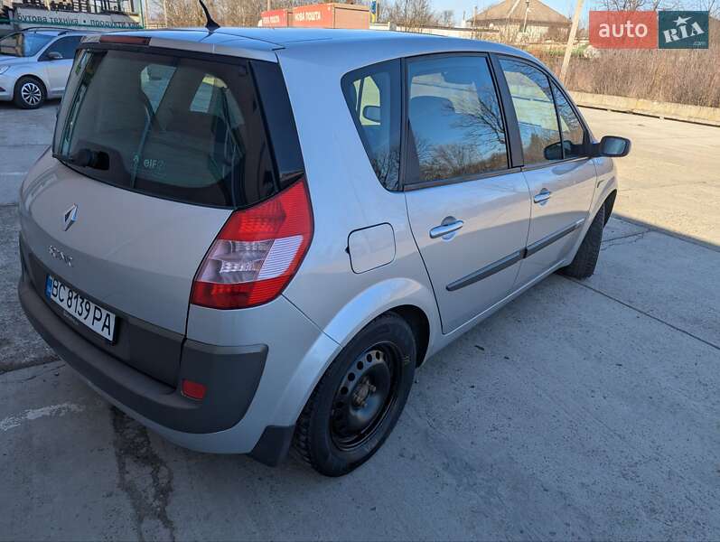 Мінівен Renault Scenic 2005 в Стрию