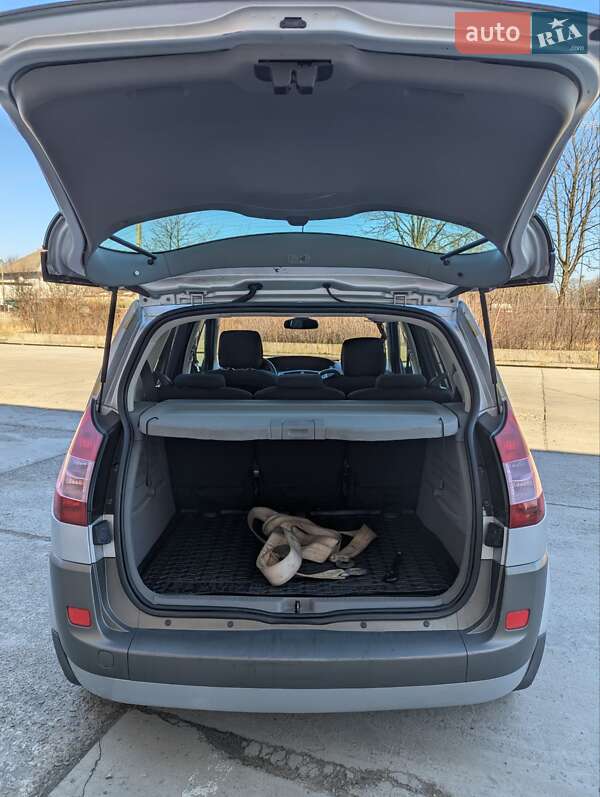 Мінівен Renault Scenic 2005 в Стрию