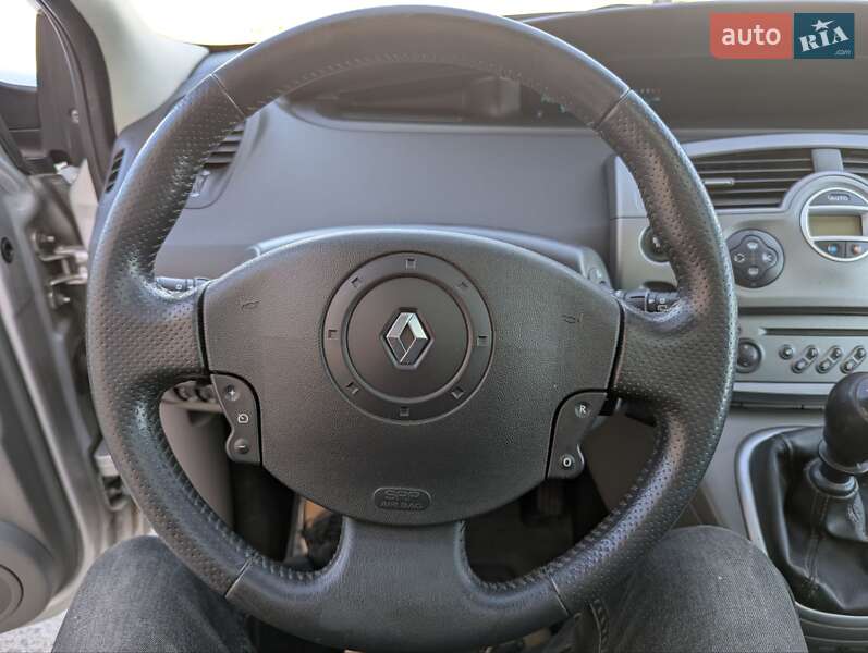 Мінівен Renault Scenic 2005 в Стрию