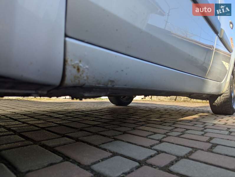 Мінівен Renault Scenic 2005 в Стрию